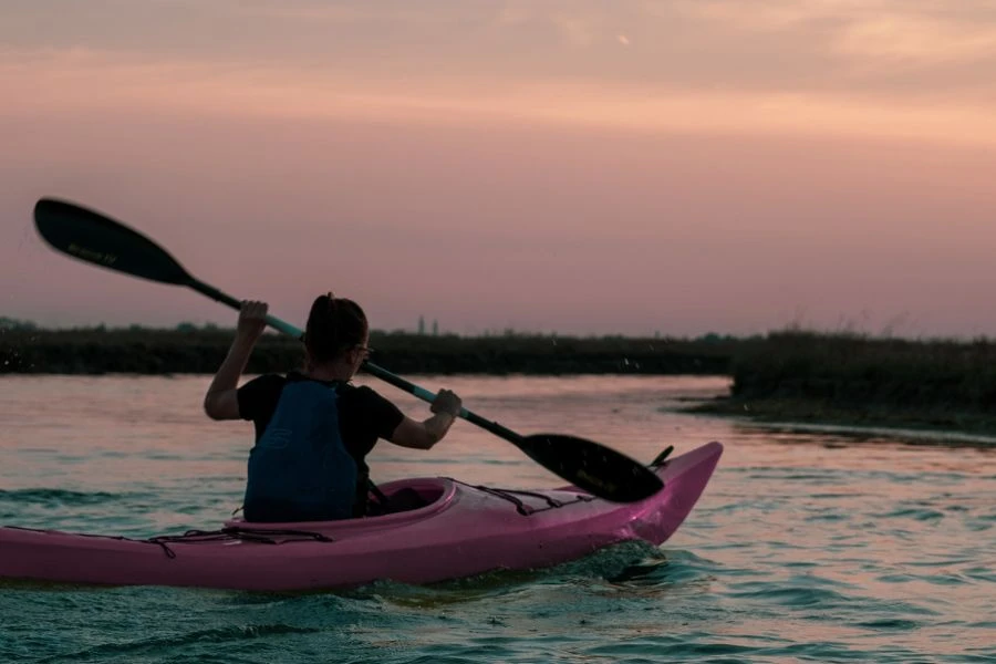 Tramonto laguna kayak canoa tour